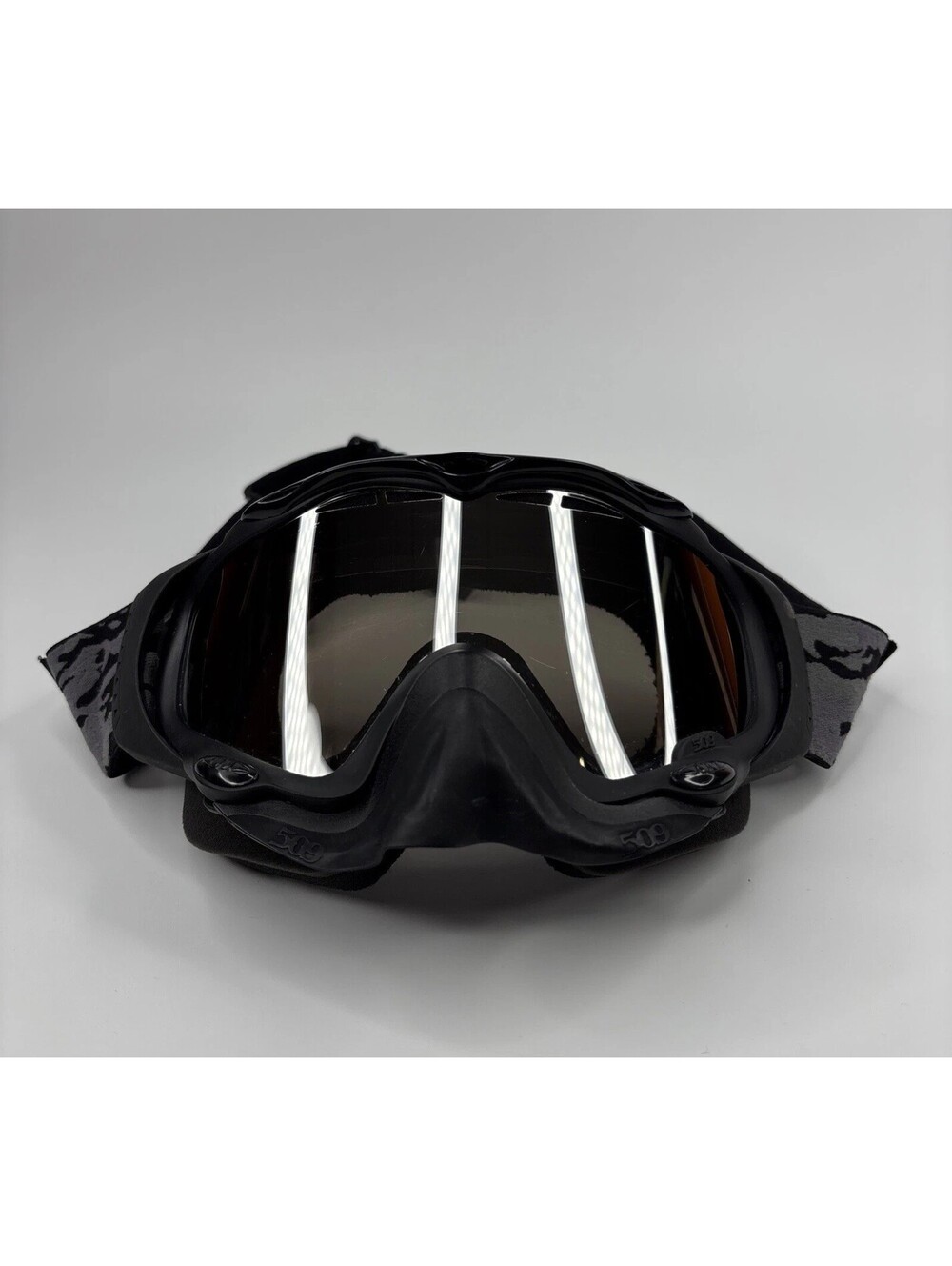 509 Universal Snowboard Goggles With Anti-fog Technology With Case